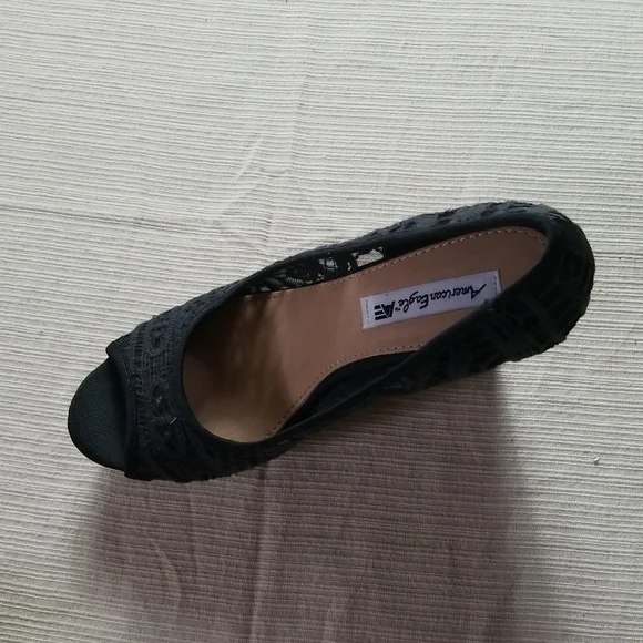 American eagle 5 1/2 heels - Picture 3 of 7